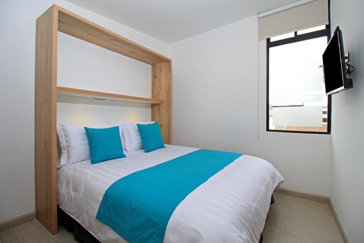 Apart Hotel Casa Blanca Куенка Екстериор снимка