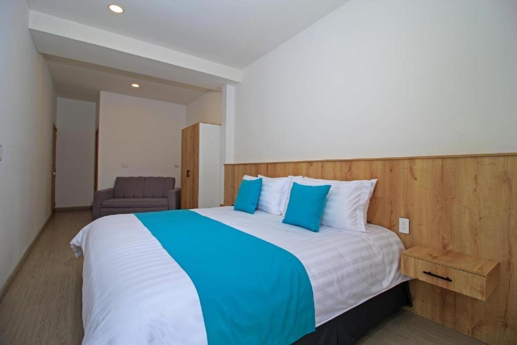 Apart Hotel Casa Blanca Куенка Екстериор снимка