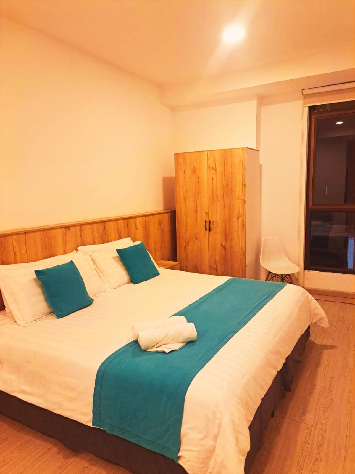 Apart Hotel Casa Blanca Куенка Екстериор снимка